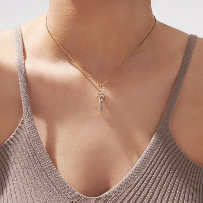 HUG NECKLACE